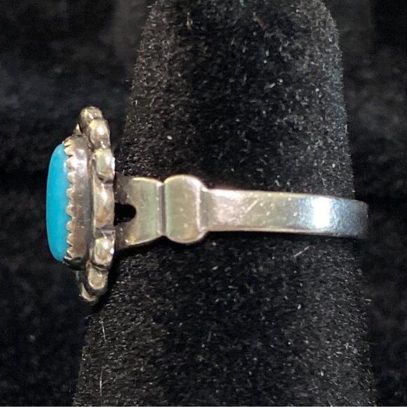 Ring Turquoise 1960s Bell Trading Post Size 4 Vintage Jewelry Sterling Silver St - Picture 2 of 14